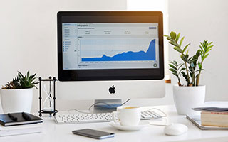 九游官网_《CS_GO》选手的生活：训练、比赛与个人时间的平衡，九游专区